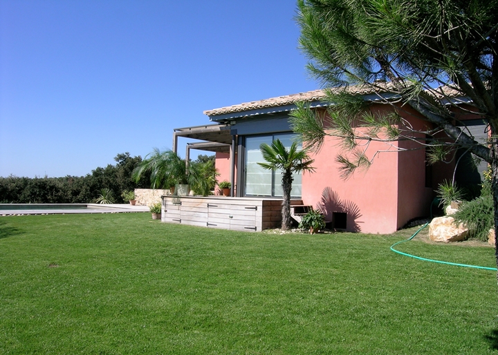 belle-villa-piscine-saint-maximin-gard-2