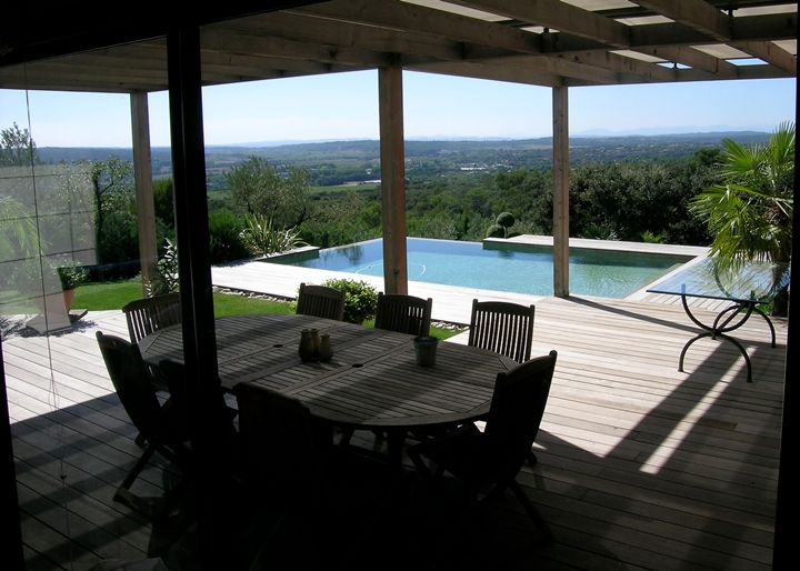 belle-villa-piscine-saint-maximin-gard-3