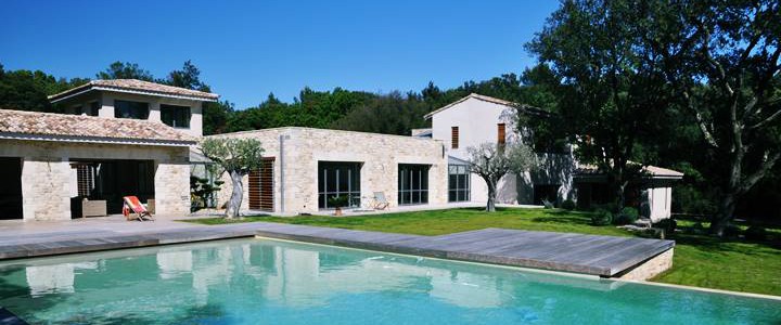 Construction d&rsquo;une magnifique maison en pierre dans le Gard.